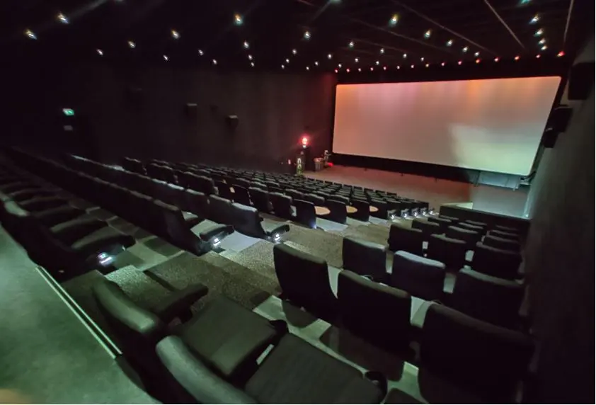 Emmen zalen 2 en 3 (2).JPG